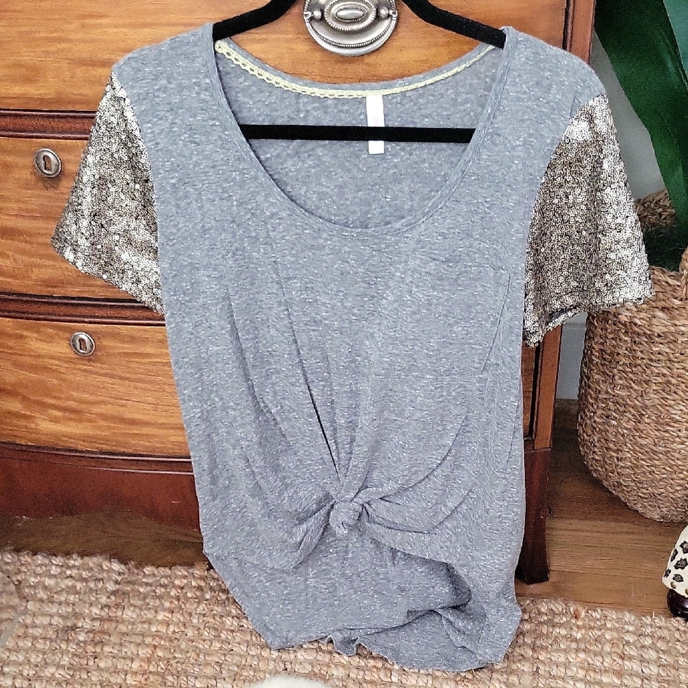 Xhilaration Gray Scoop Neck Top with Sequin Sleeves | Size Small